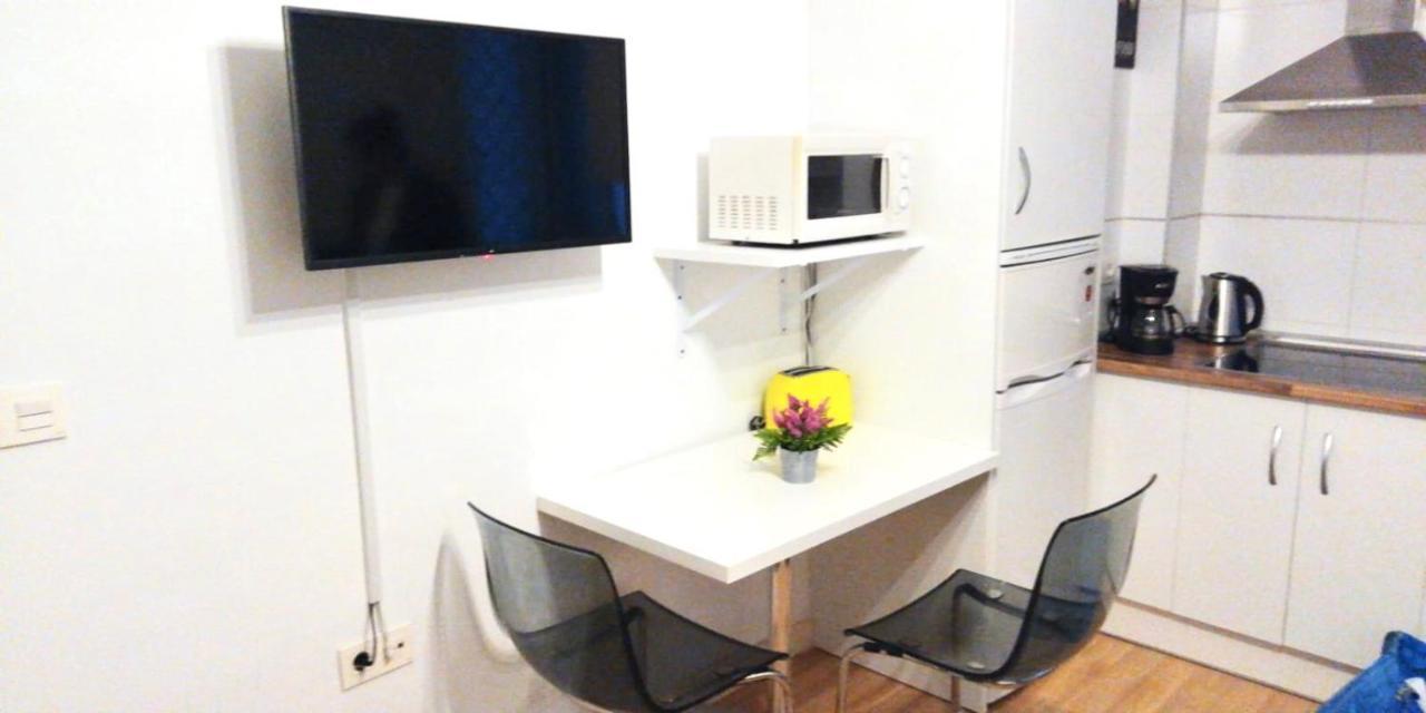 Ideal Estudio En El Centro Con Wifi روندا المظهر الخارجي الصورة